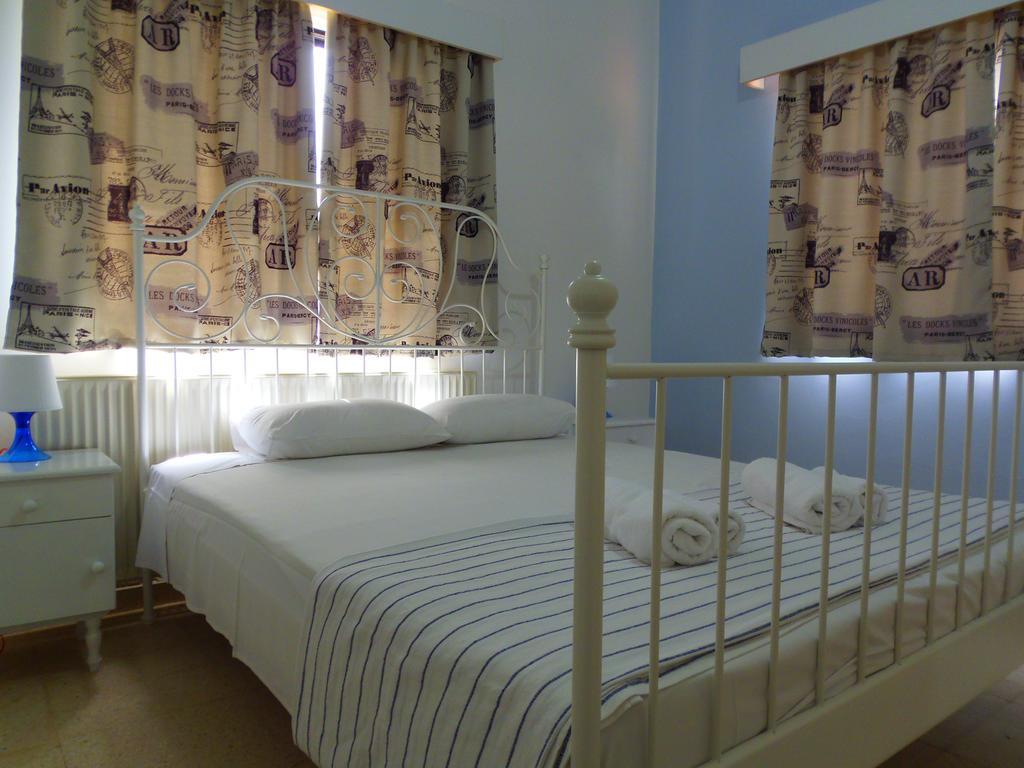 Light & Blue Gardens Apartment โปรทาราส ภายนอก รูปภาพ