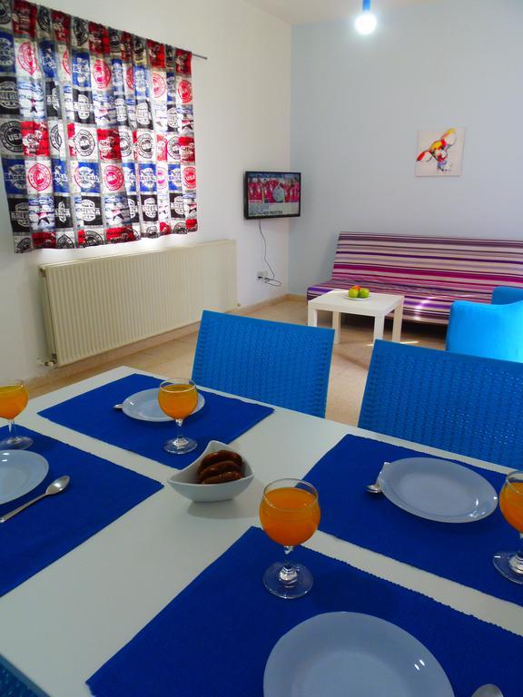 Light & Blue Gardens Apartment โปรทาราส ภายนอก รูปภาพ