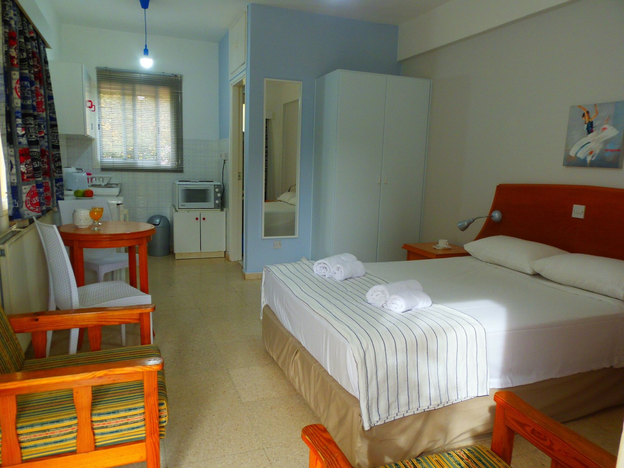 Light & Blue Gardens Apartment โปรทาราส ภายนอก รูปภาพ